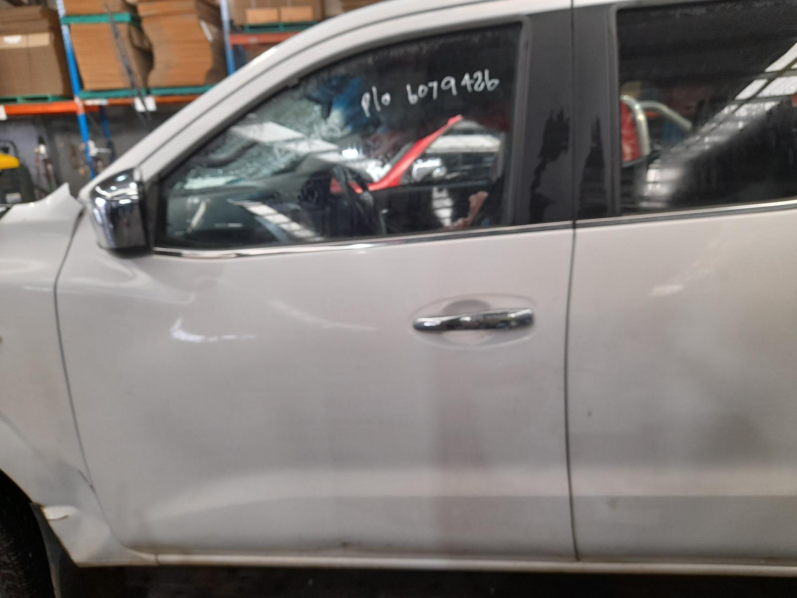 View Auto part Fuse Box Nissan Navara 2016