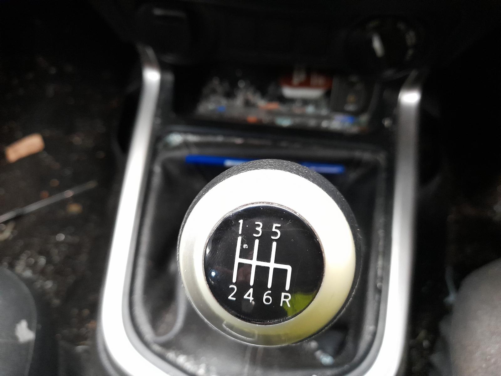 View Auto part Fuse Box Nissan Navara 2016