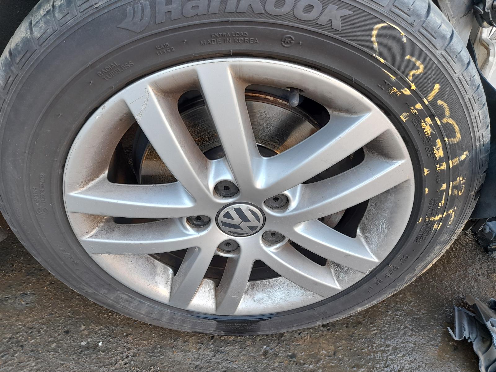 View Auto part Trans/Gearbox Volkswagen Golf 2011