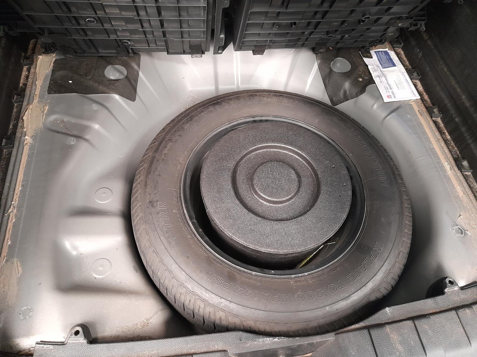View Auto part Left Front Door Window Nissan Xtrail 2010