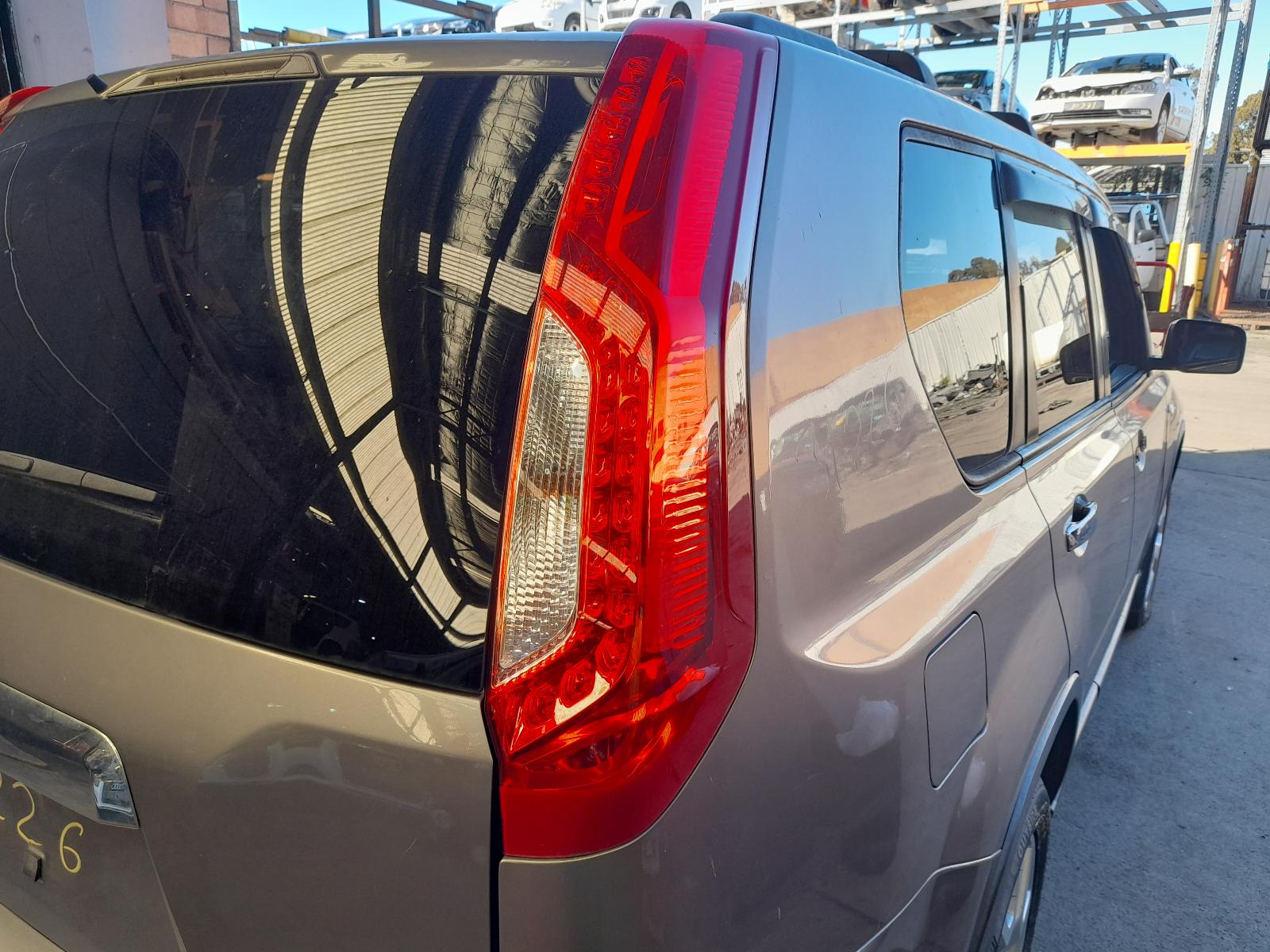 View Auto part Left Front Door Window Nissan Xtrail 2010