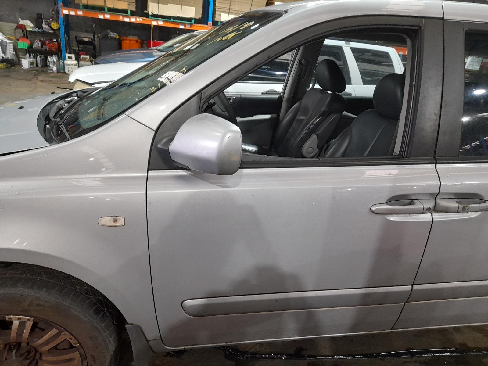 View Auto part Wiper Motor Kia Carnival/grand Carnival 2007