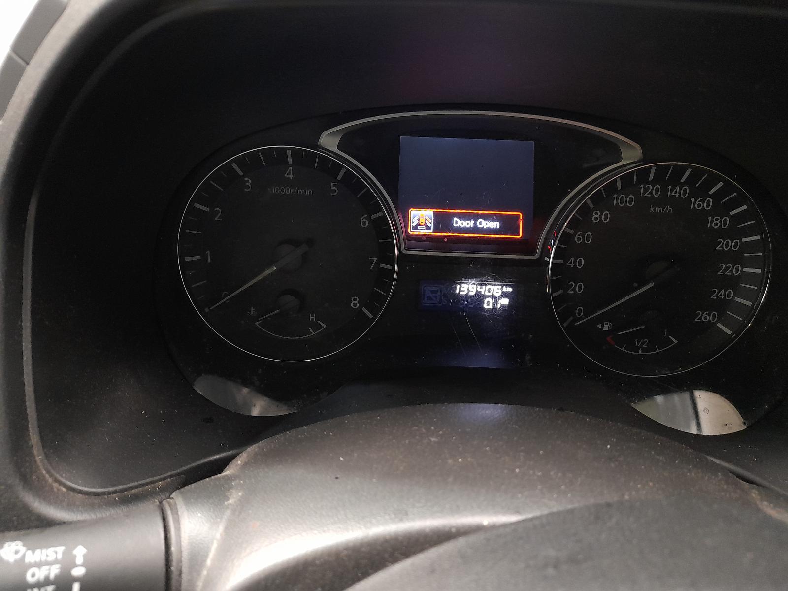 View Auto part Fuse Box Nissan Pathfinder 2013