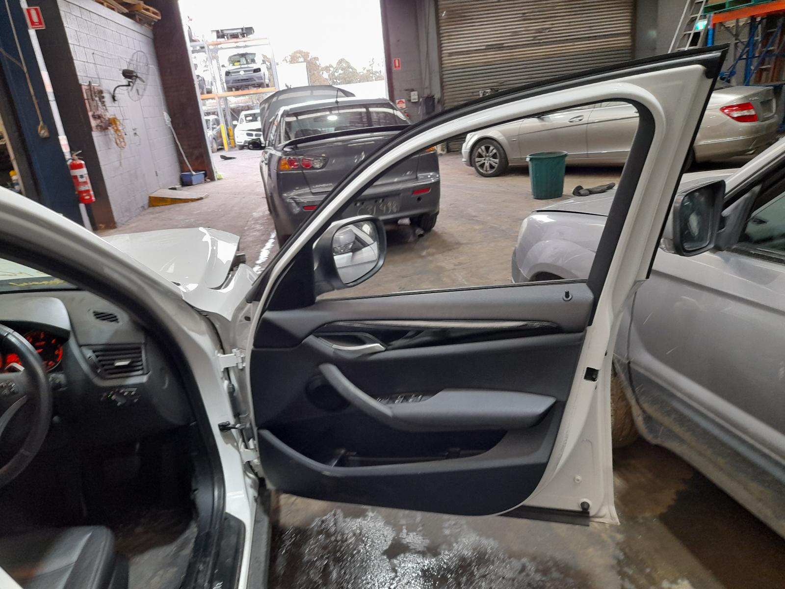 View Auto part Trans/Gearbox Bmw X1 2011