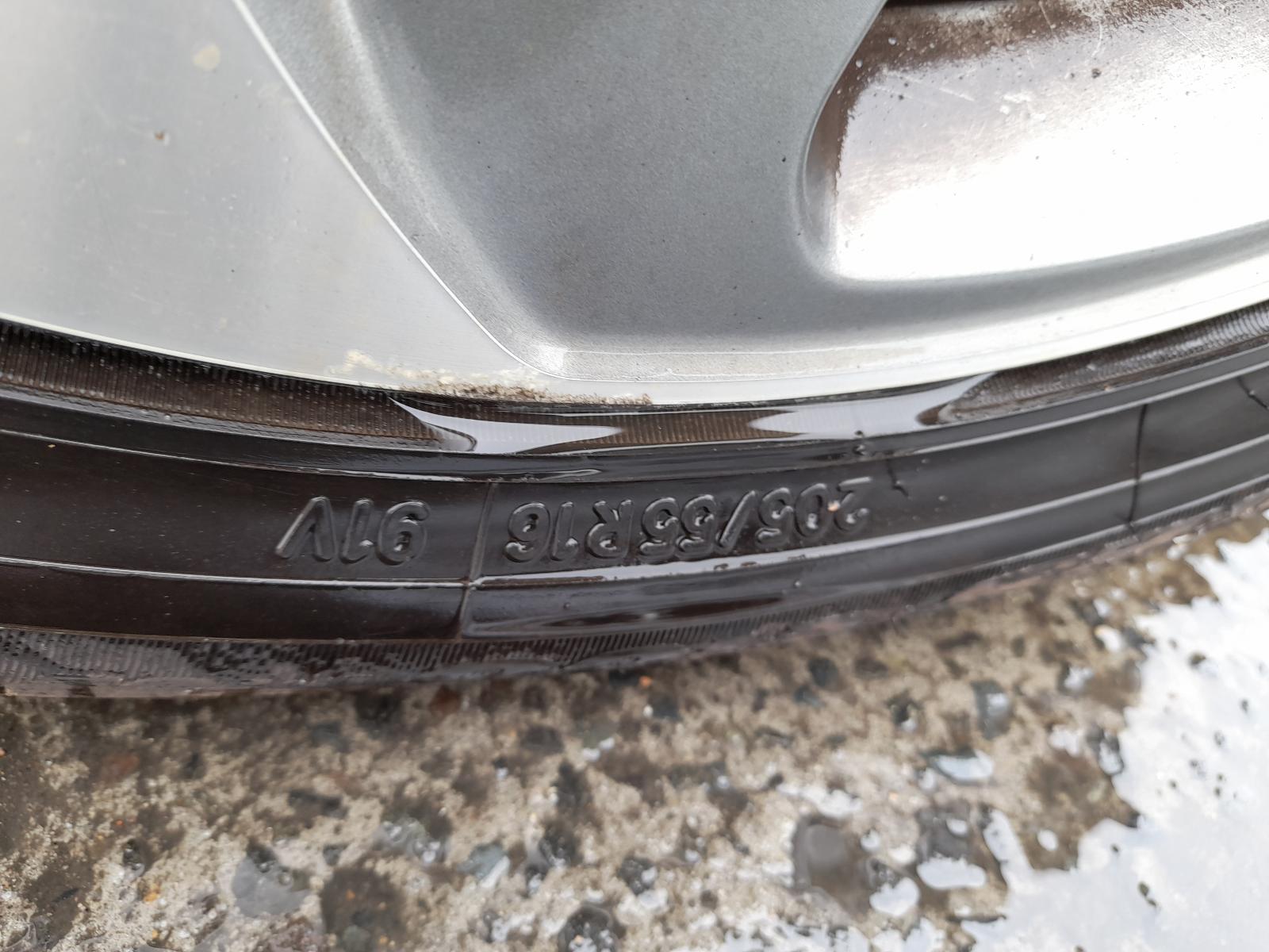 2015 Hyundai I30 Radiator View Auto part Radiator Hyundai I30 2015