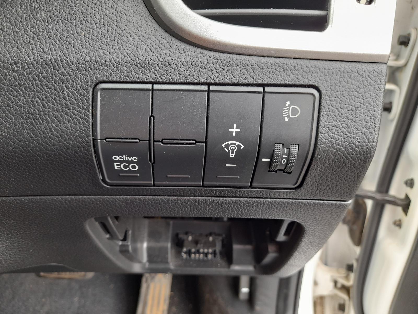 2015 Hyundai I30 Radiator View Auto part Radiator Hyundai I30 2015