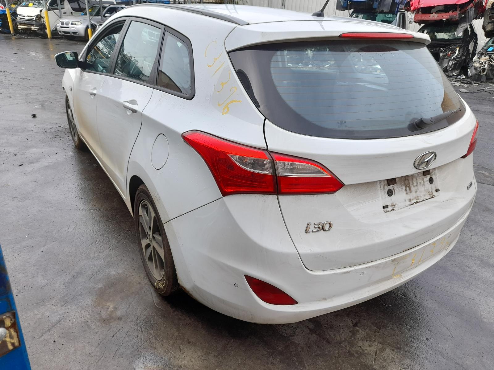 2015 Hyundai I30 Radiator View Auto part Radiator Hyundai I30 2015