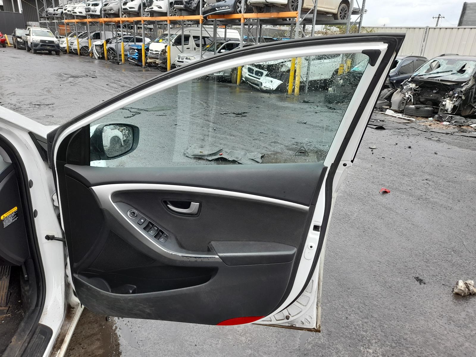 2015 Hyundai I30 Radiator View Auto part Radiator Hyundai I30 2015