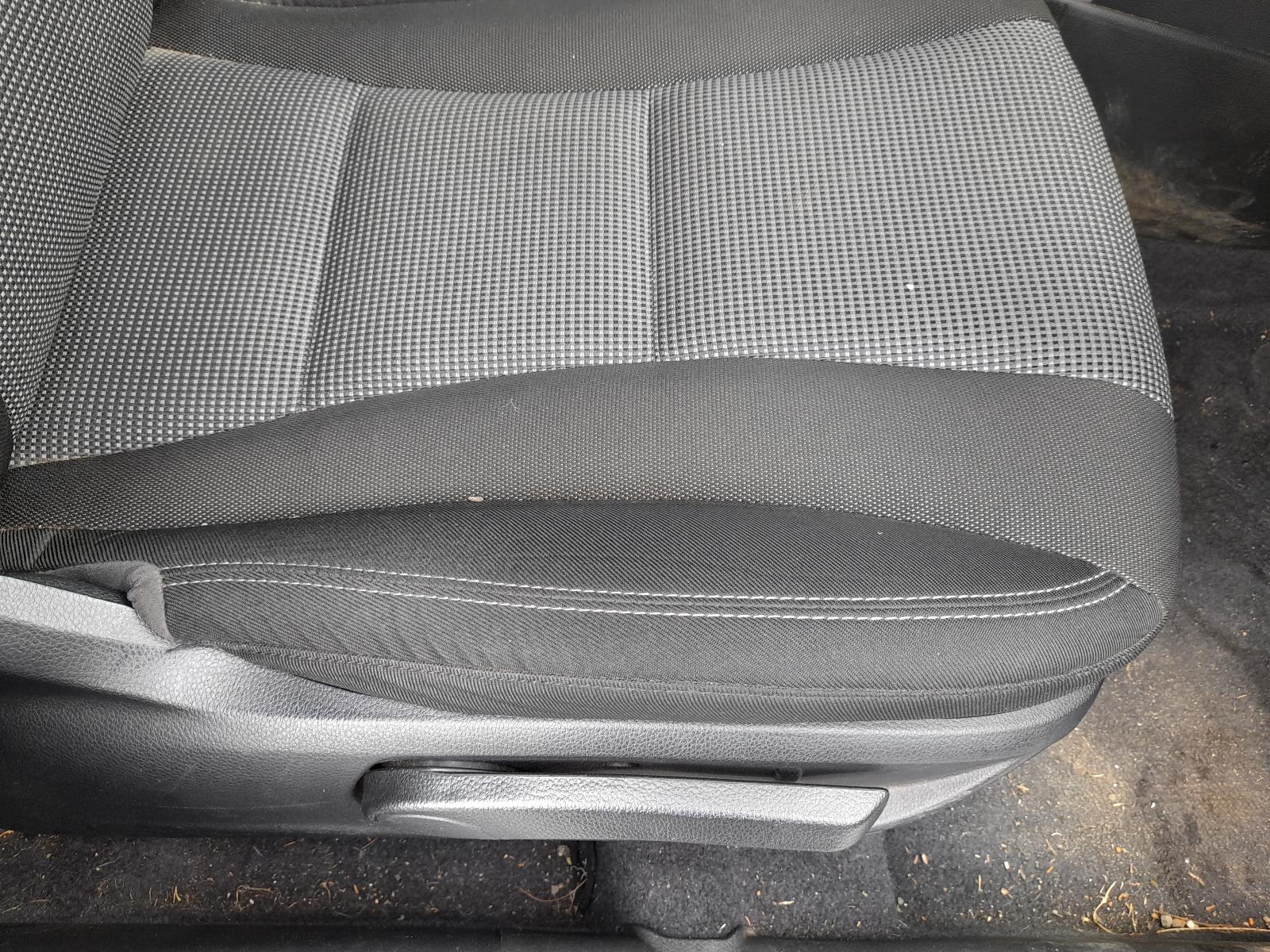 2015 Hyundai I30 Radiator View Auto part Radiator Hyundai I30 2015