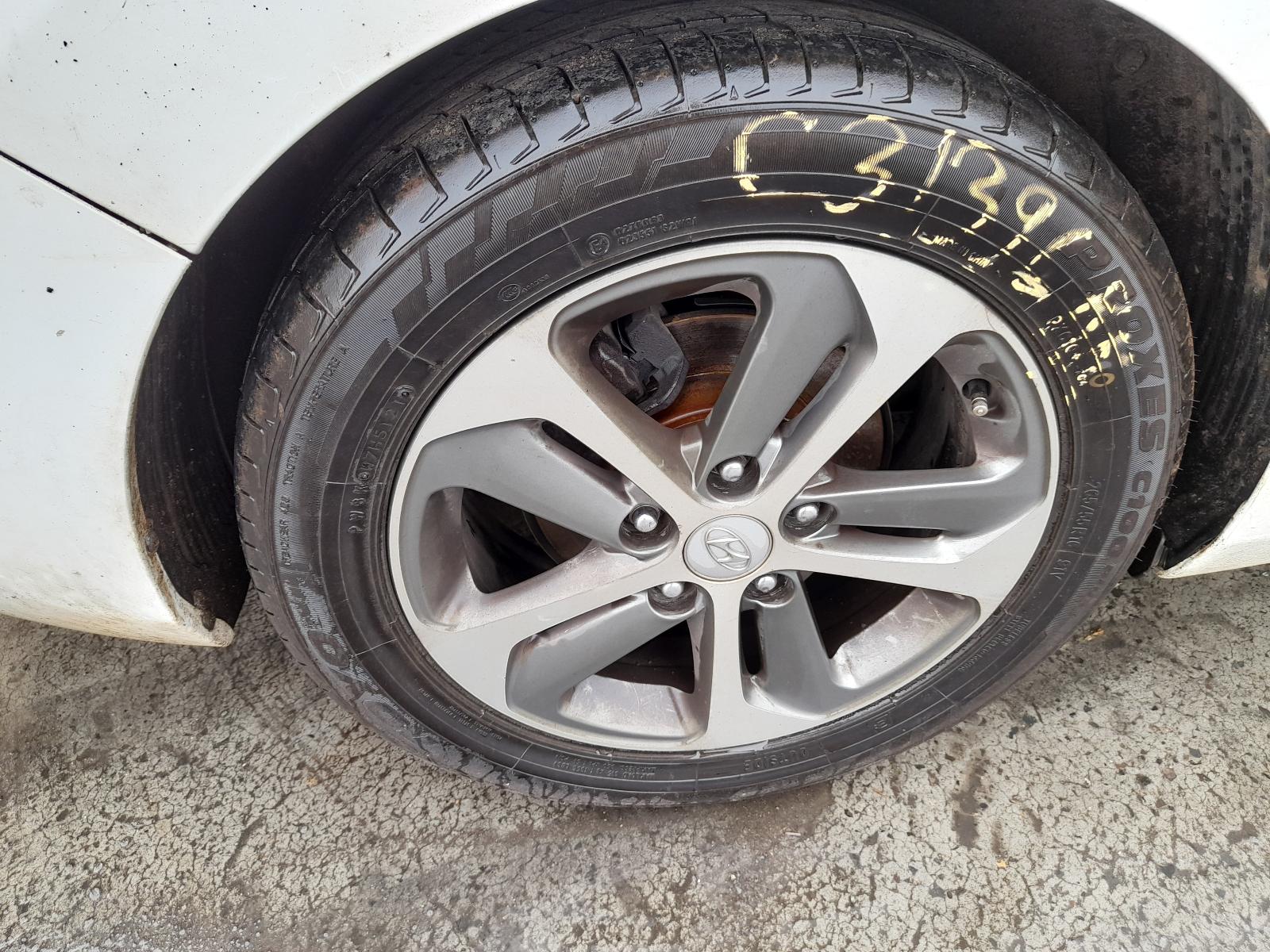 2015 Hyundai I30 Radiator View Auto part Radiator Hyundai I30 2015