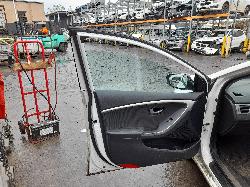 View Auto part Radiator Hyundai I30 2015