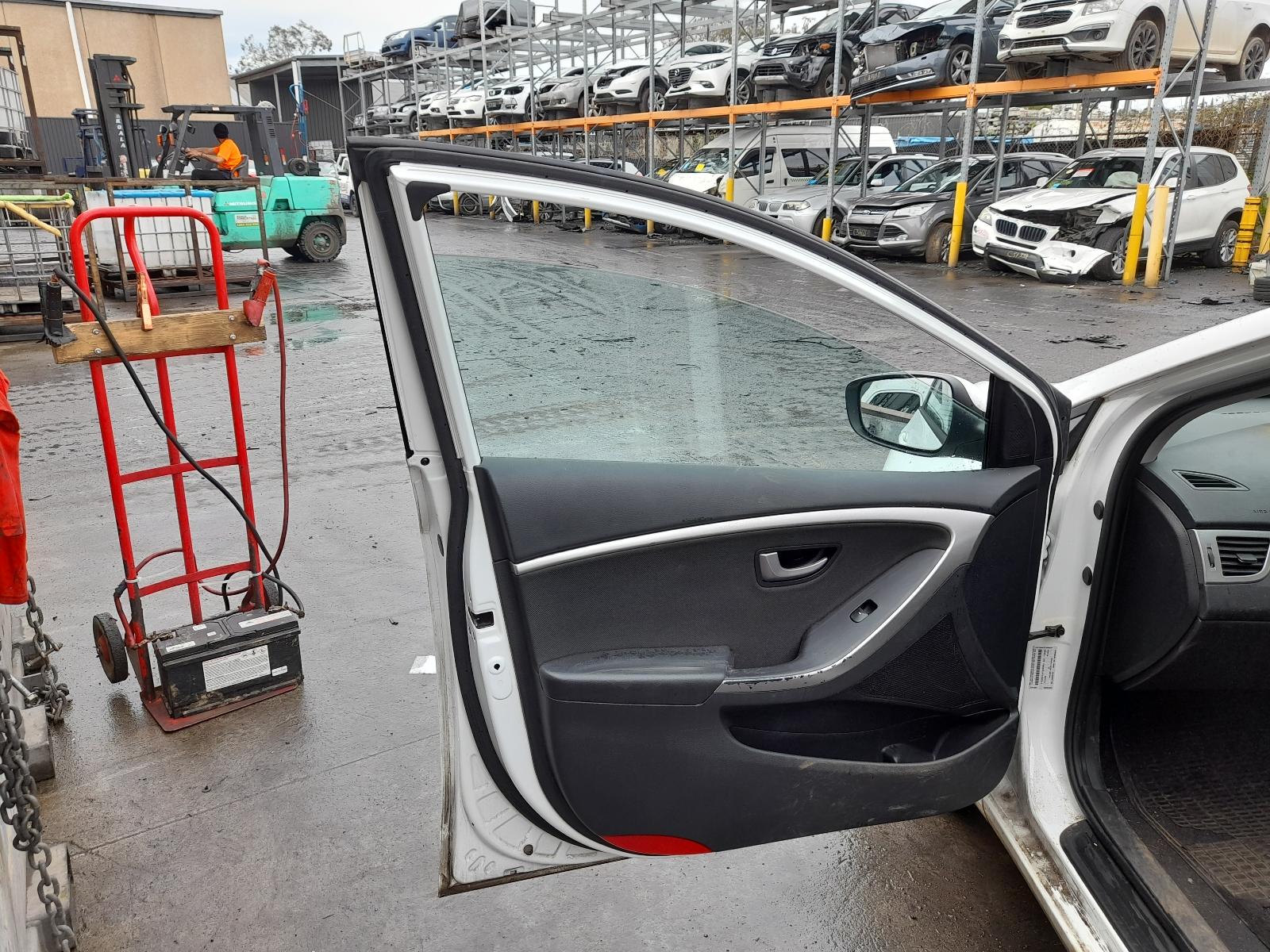 2015 Hyundai I30 Radiator View Auto part Radiator Hyundai I30 2015