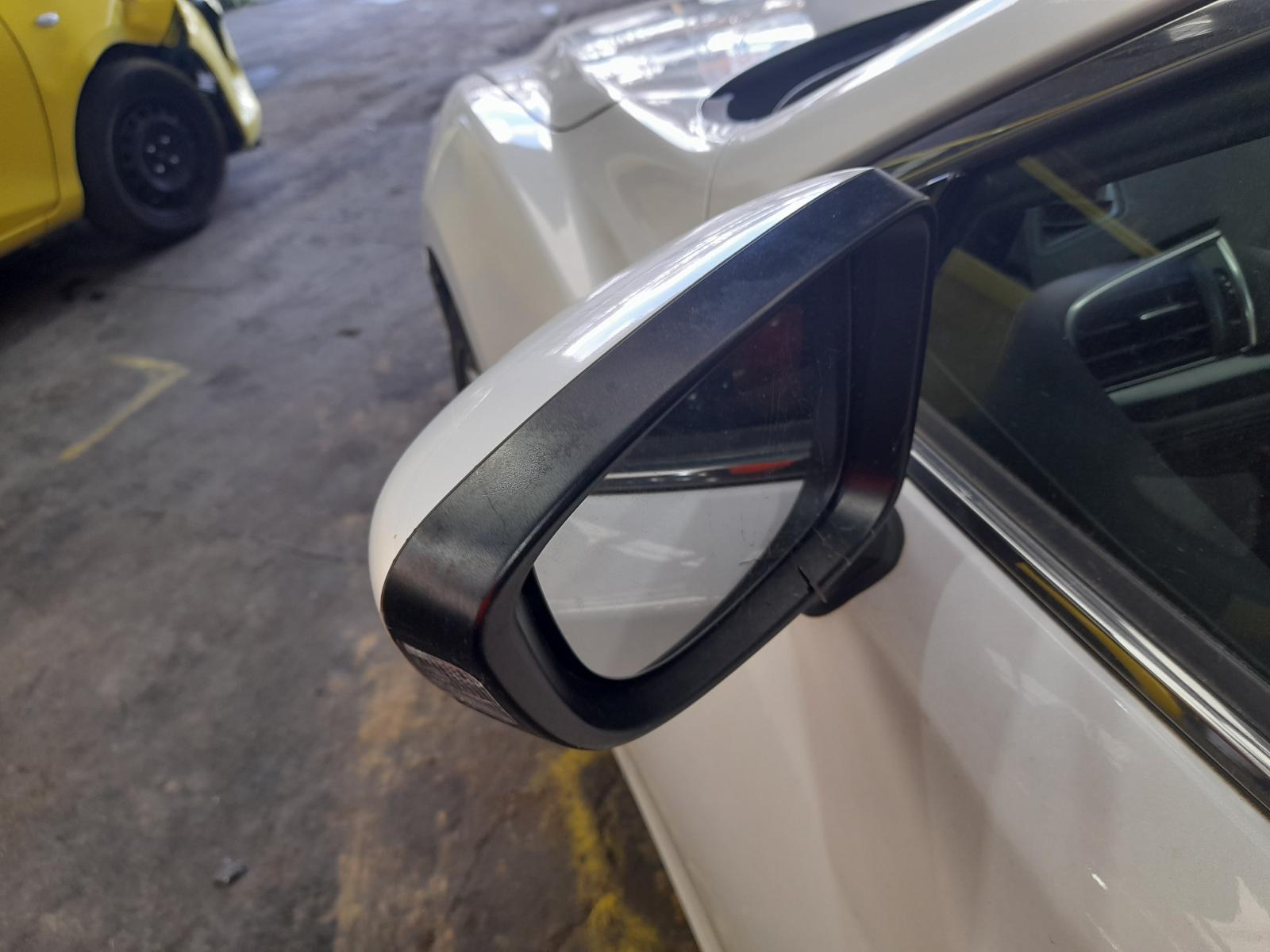 View Auto part Heater/Ac Controls Mazda 6 2015