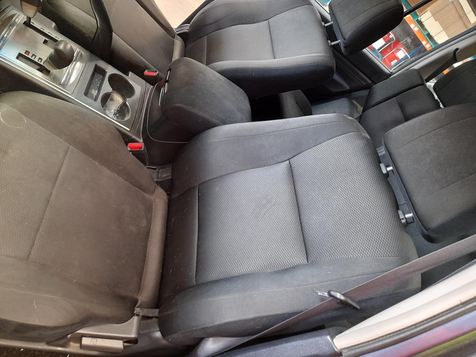 View Auto part Spare Wheel Carrier Mitsubishi Pajero 2009