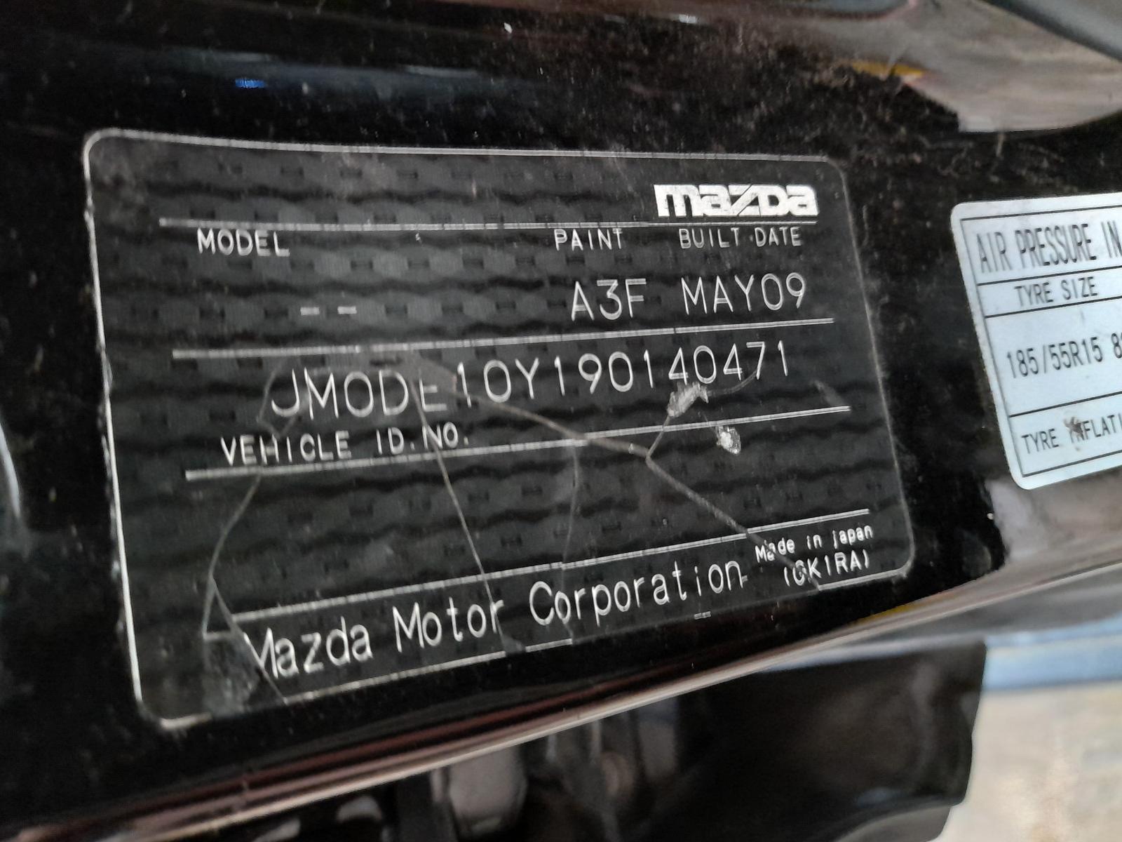 2009 Mazda 2 Grille View Auto part Grille Mazda 2 2009