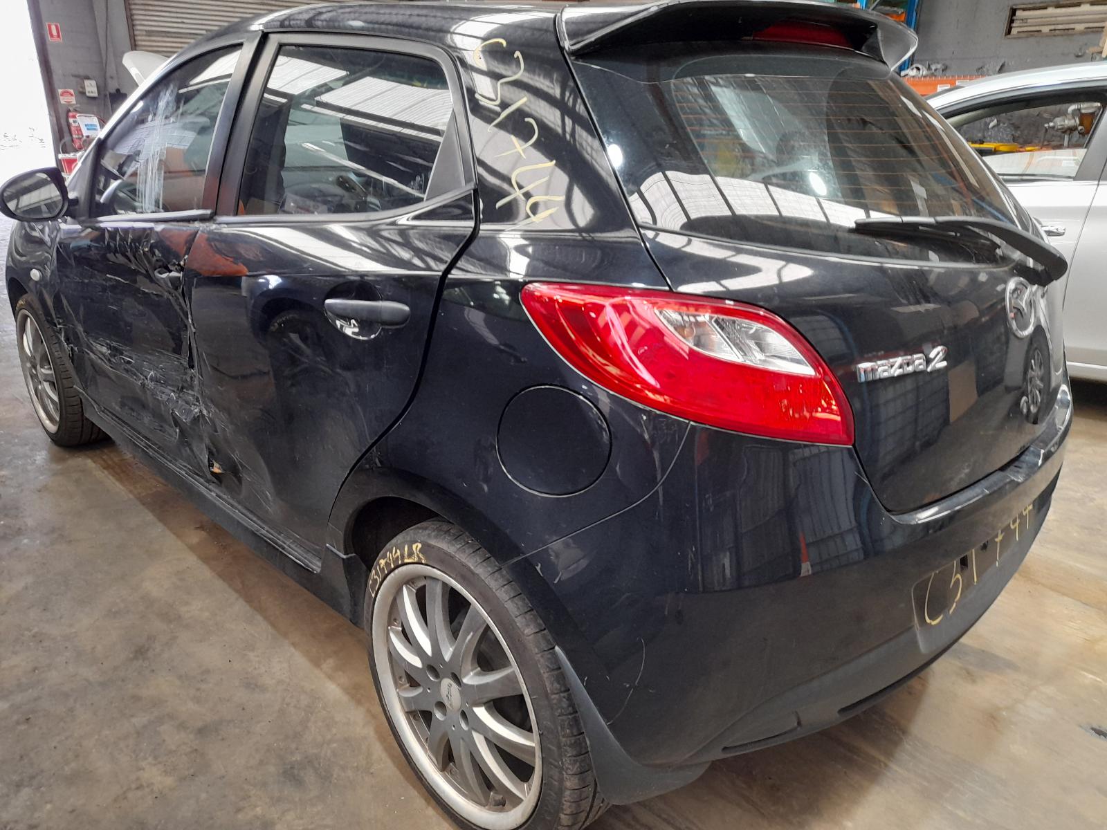 2009 Mazda 2 Grille View Auto part Grille Mazda 2 2009