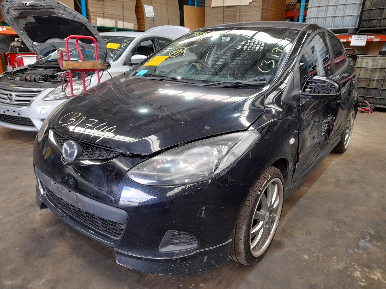 2009 Mazda 2 Grille View Auto part Grille Mazda 2 2009