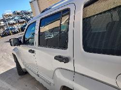 View Auto part Grille Jeep Cherokee 2009