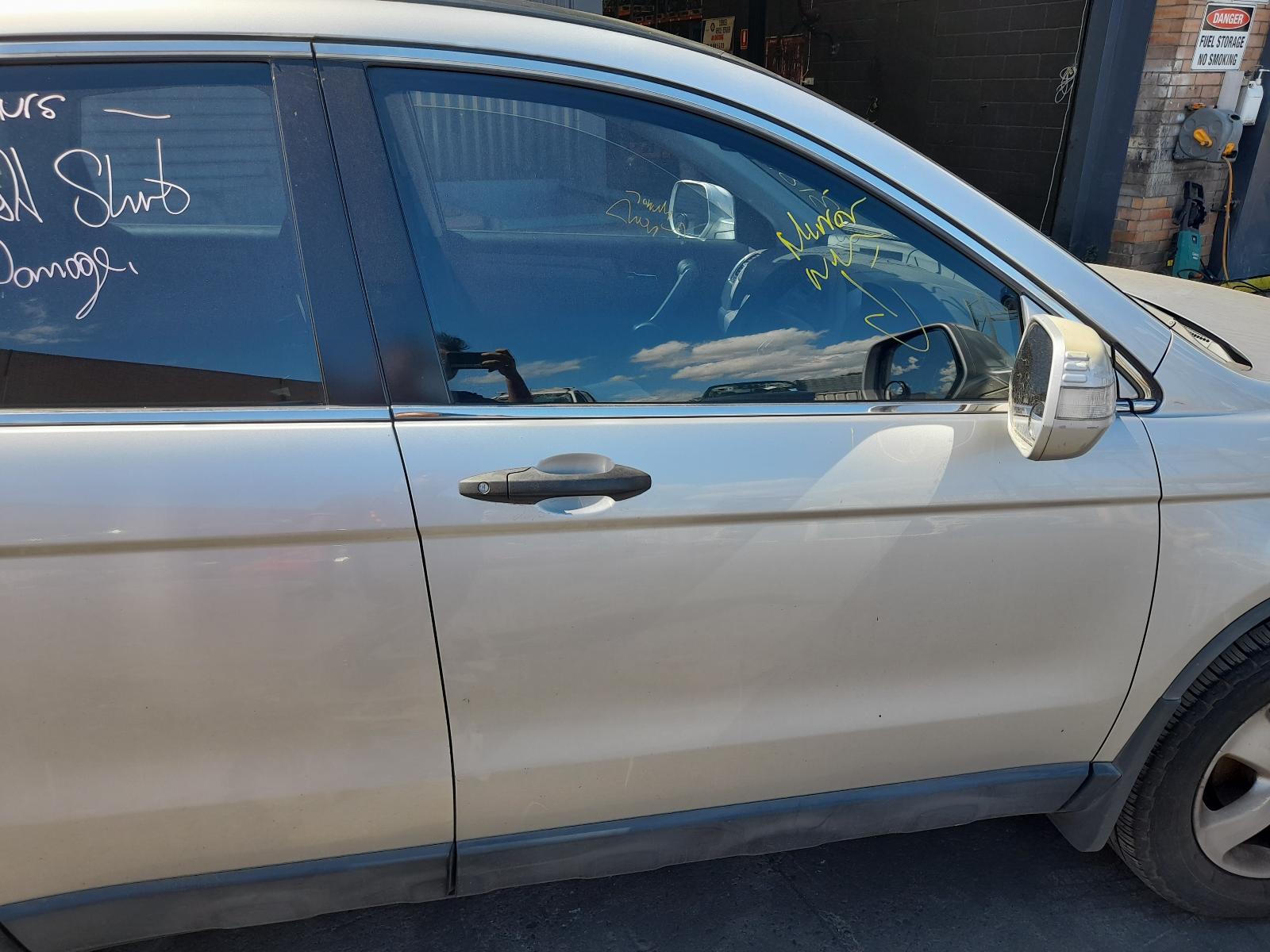 View Auto part Radio/Cd/Dvd/Sat/Tv Honda Crv 2008