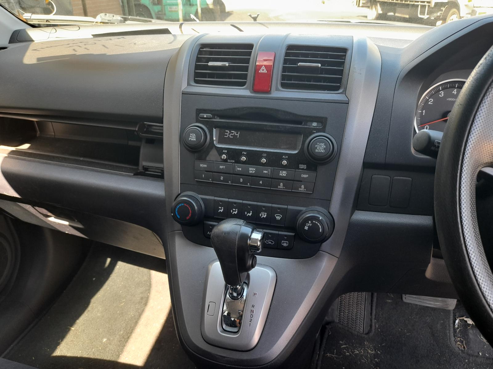 View Auto part Radio/Cd/Dvd/Sat/Tv Honda Crv 2008