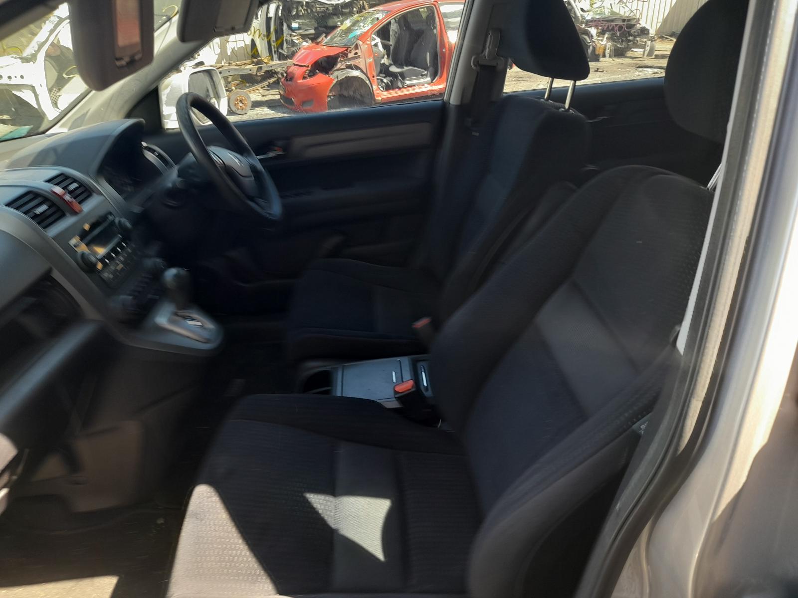 View Auto part Radio/Cd/Dvd/Sat/Tv Honda Crv 2008