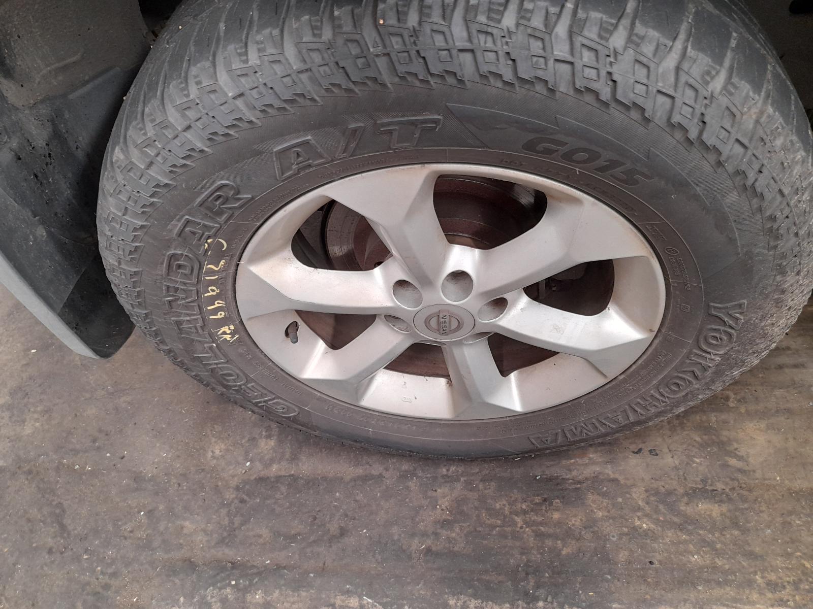 View Auto part Trans/Gearbox Nissan Pathfinder 2013