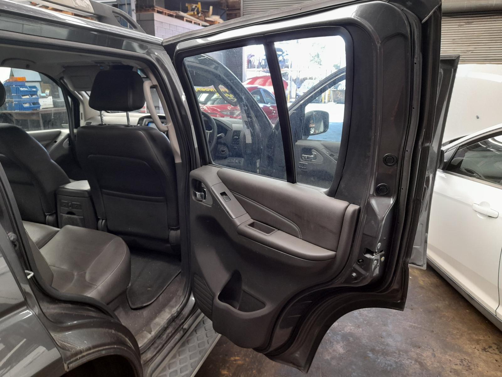 View Auto part Trans/Gearbox Nissan Pathfinder 2013