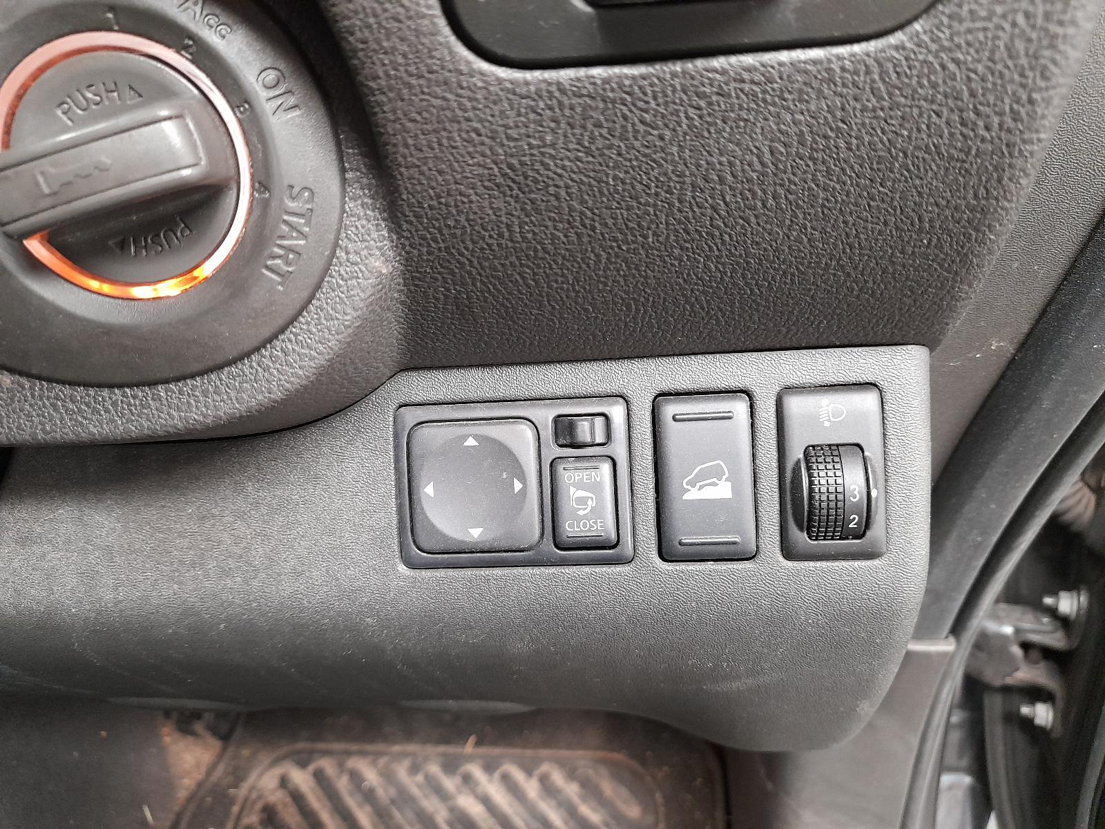 View Auto part Trans/Gearbox Nissan Pathfinder 2013