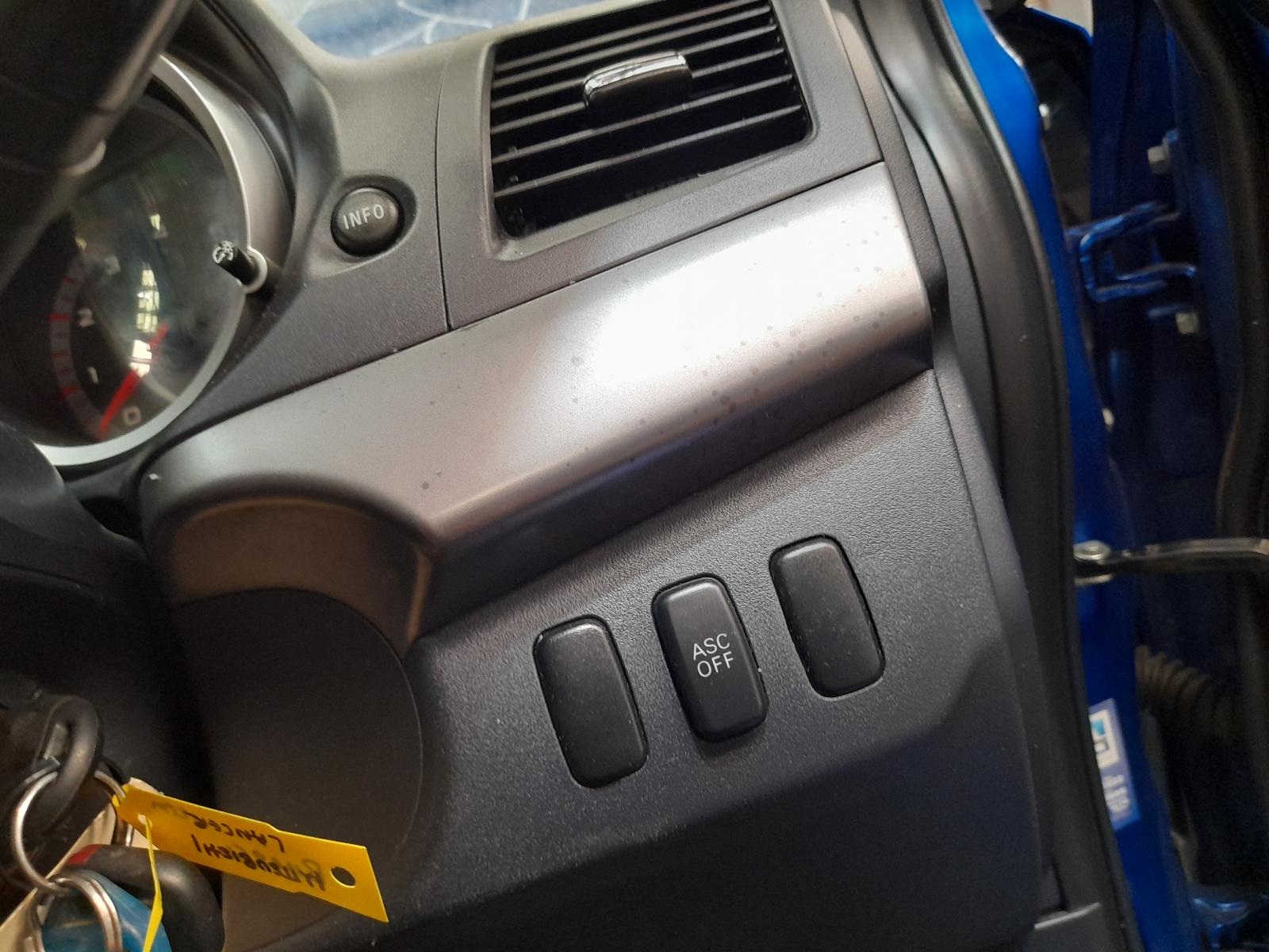 View Auto part Console Mitsubishi Lancer 2008