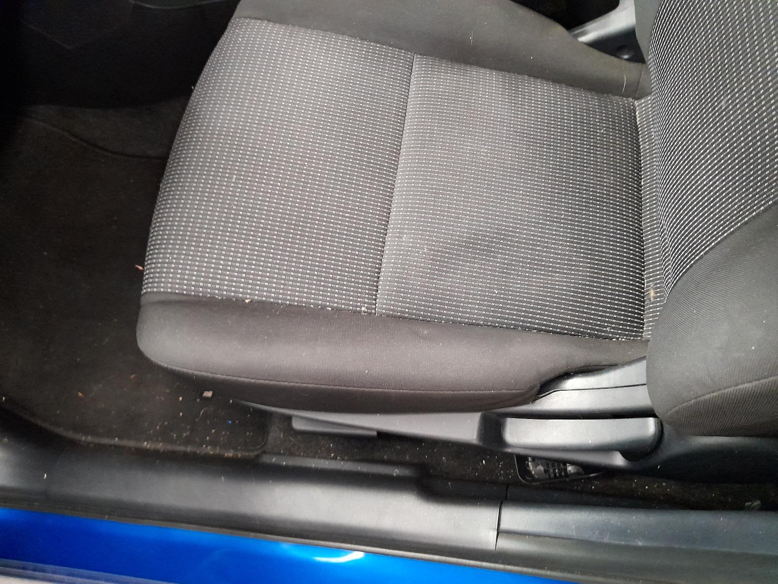 View Auto part Console Mitsubishi Lancer 2008