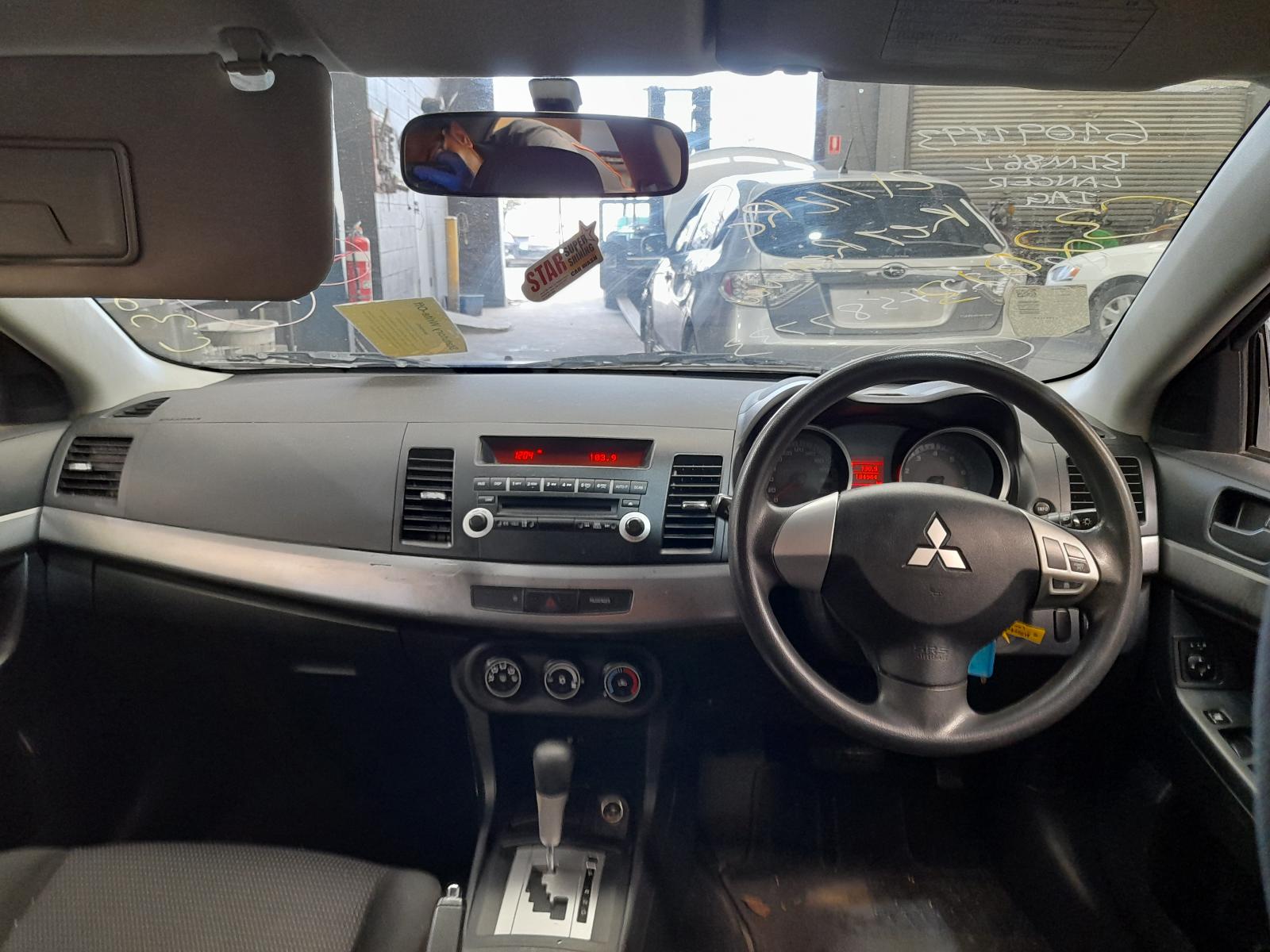 View Auto part Console Mitsubishi Lancer 2008