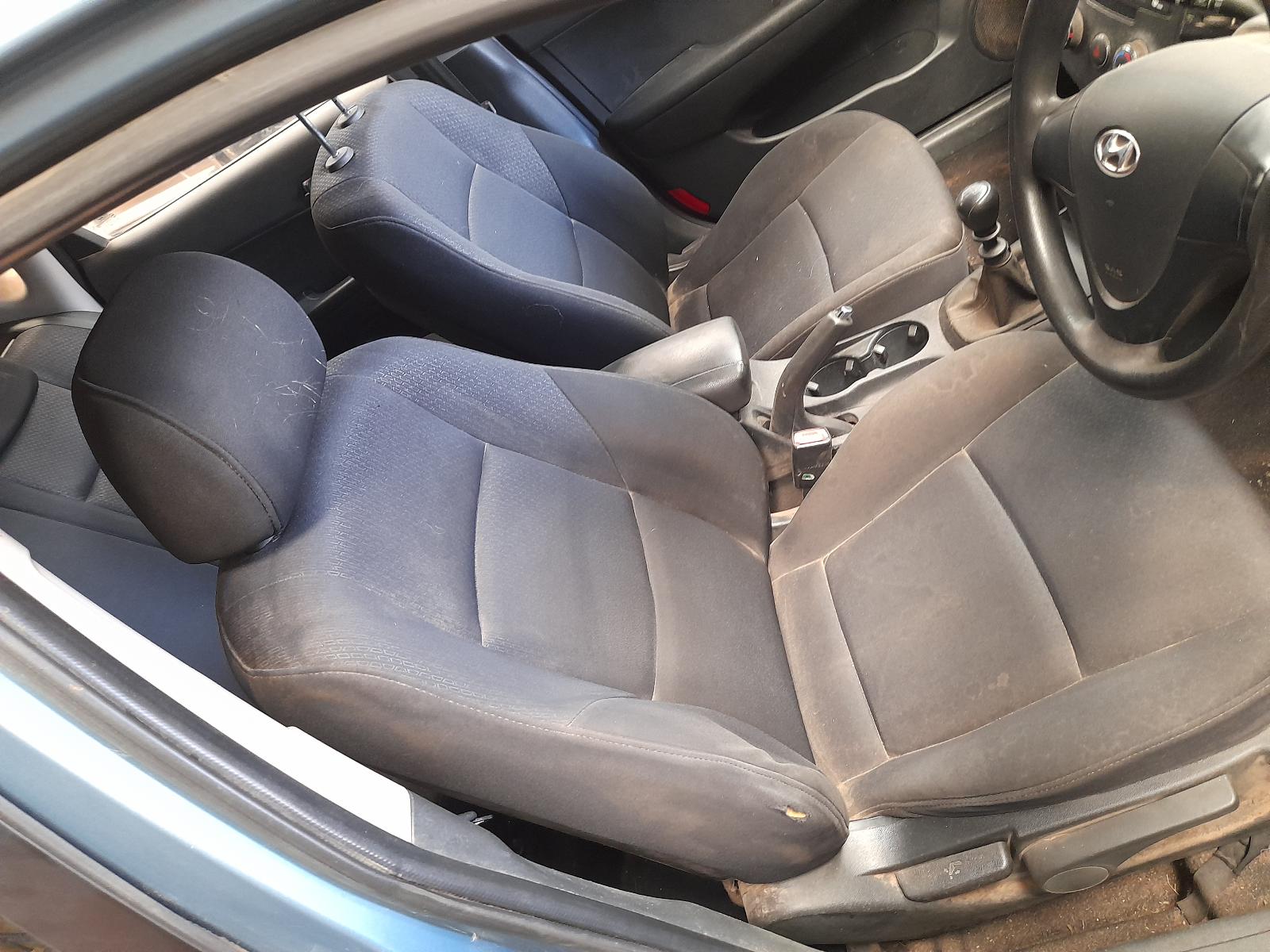 View Auto part Left Rear Wnd Reg/Motor Hyundai I30 2008