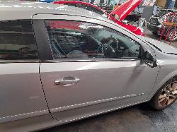 View Auto part Right Front Door Holden Astra 2007