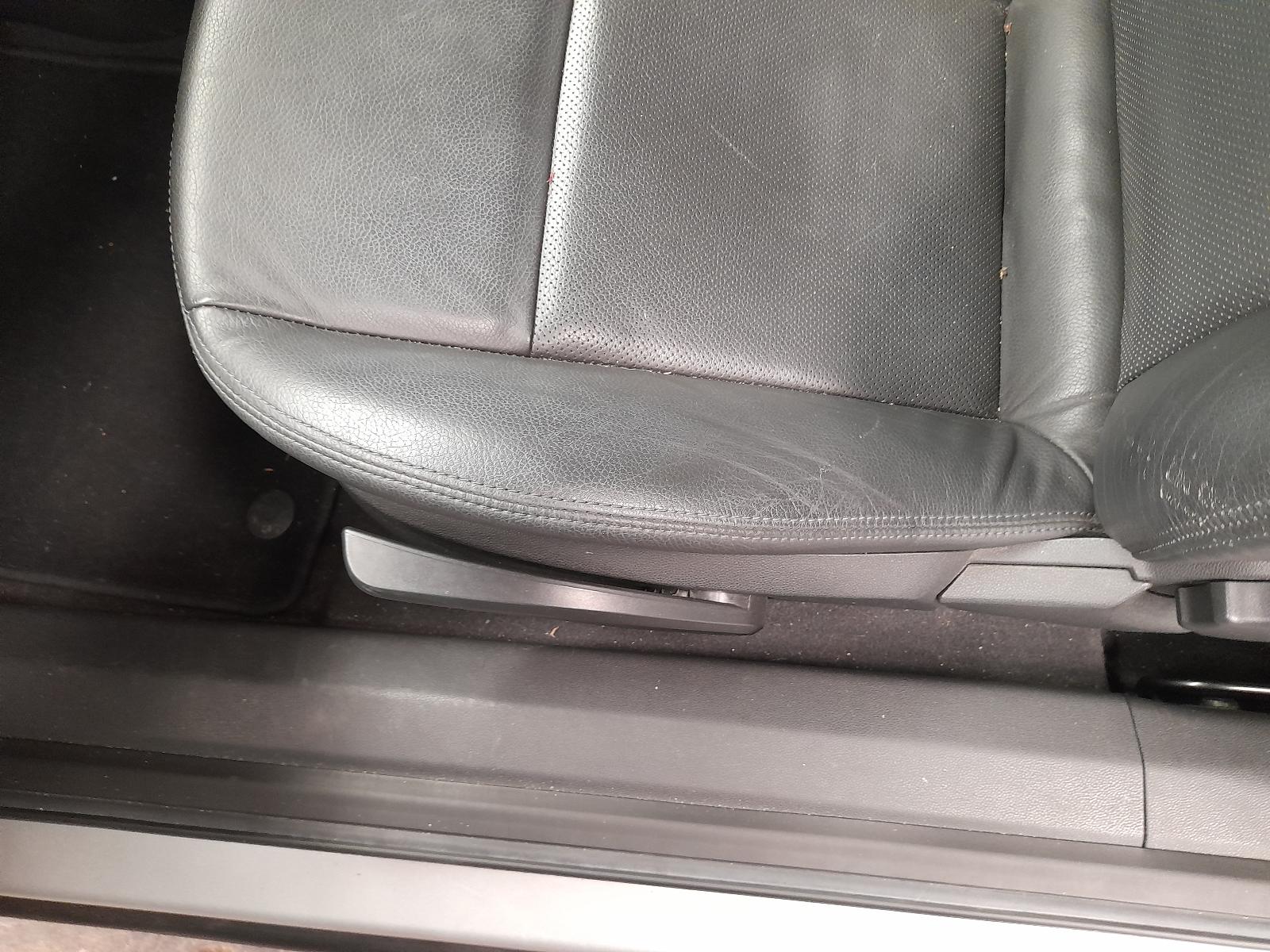 View Auto part Right Front Door Holden Astra 2007