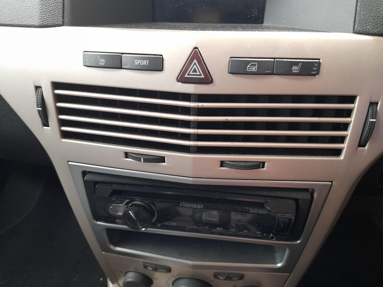 View Auto part Right Front Door Holden Astra 2007