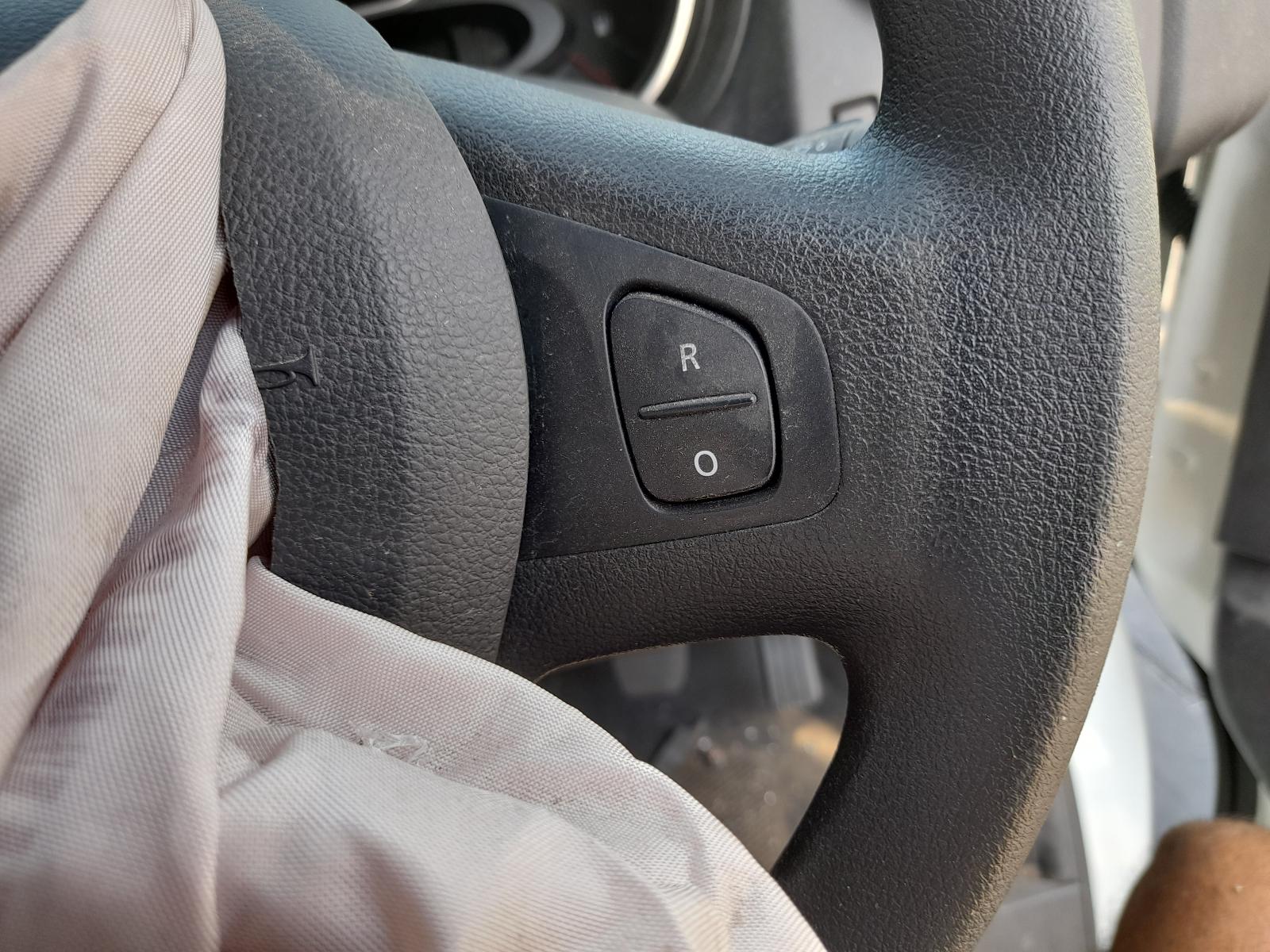 2020 Mitsubishi Express Throttle Body View Auto part Throttle Body Mitsubishi Express 2020