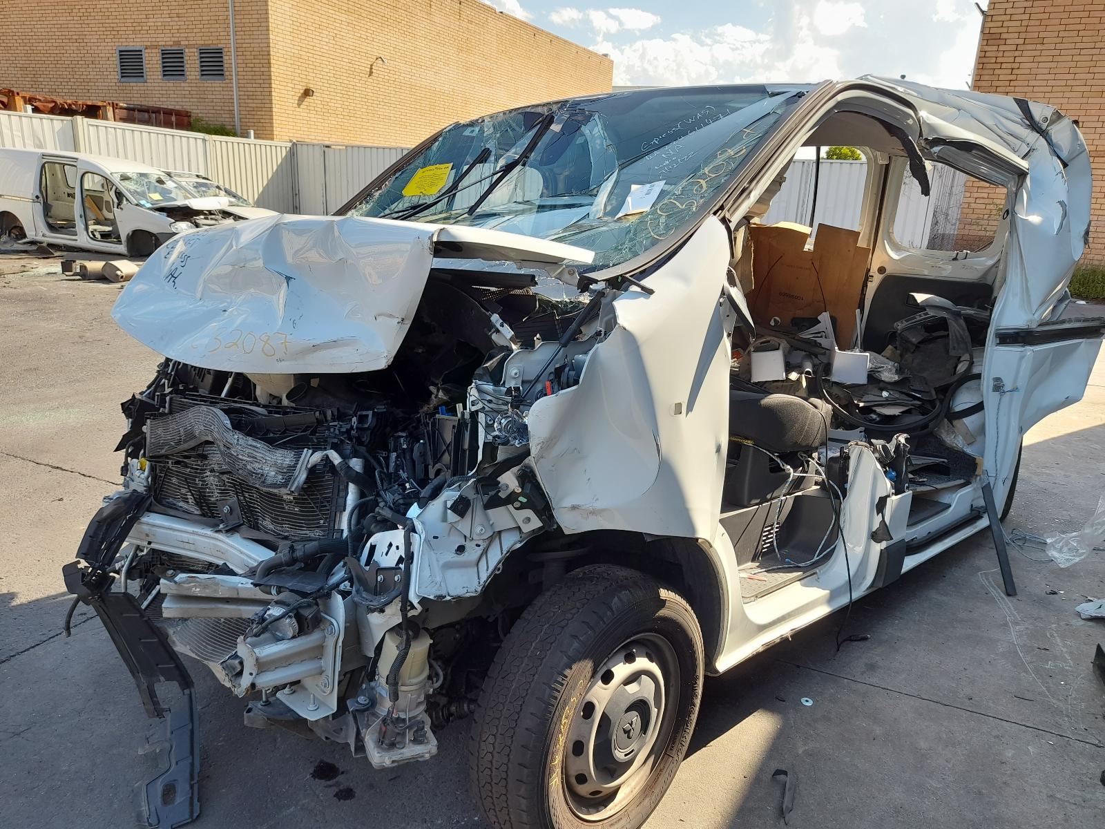 2020 Mitsubishi Express Throttle Body View Auto part Throttle Body Mitsubishi Express 2020