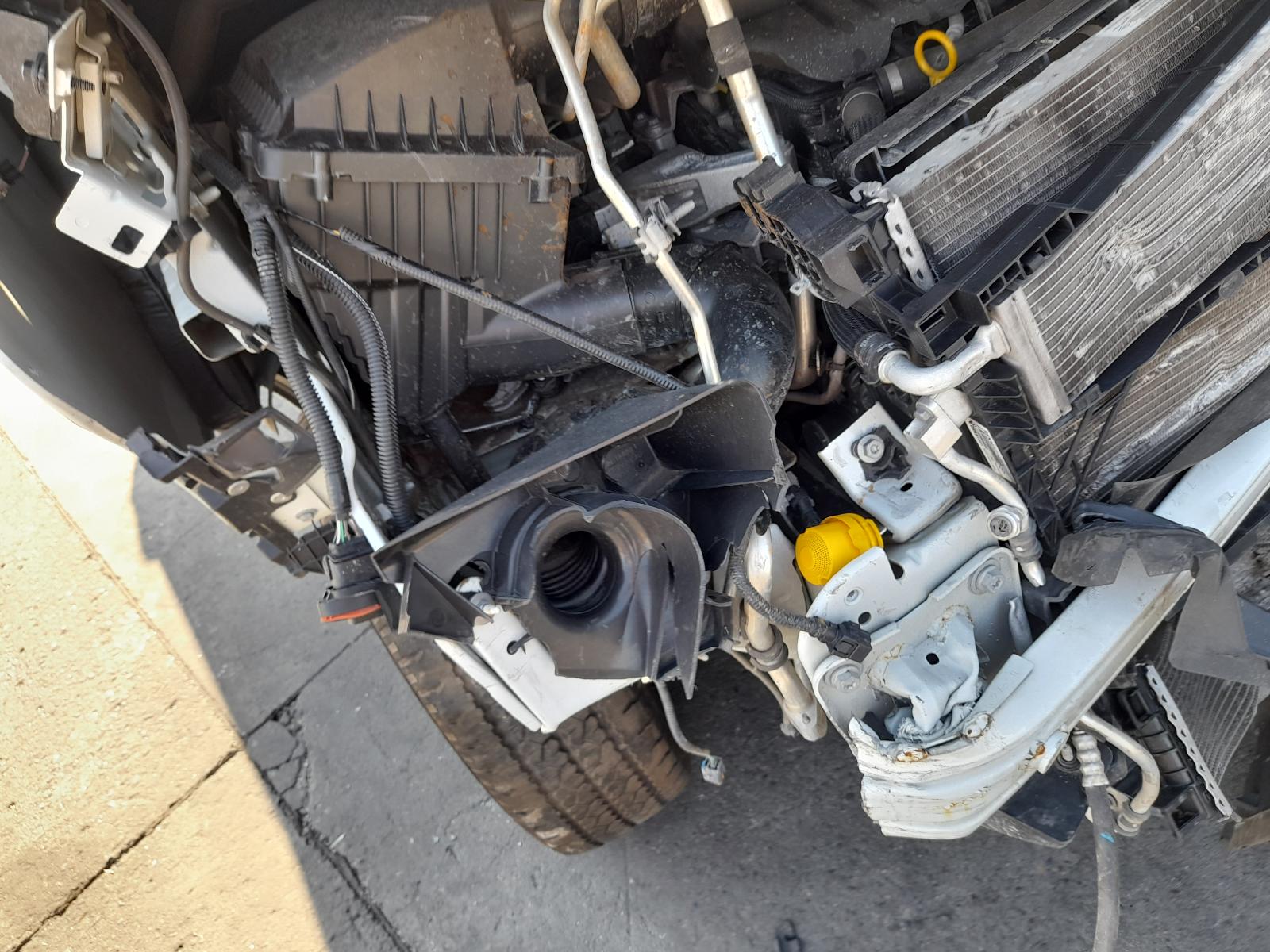 2020 Mitsubishi Express Throttle Body View Auto part Throttle Body Mitsubishi Express 2020