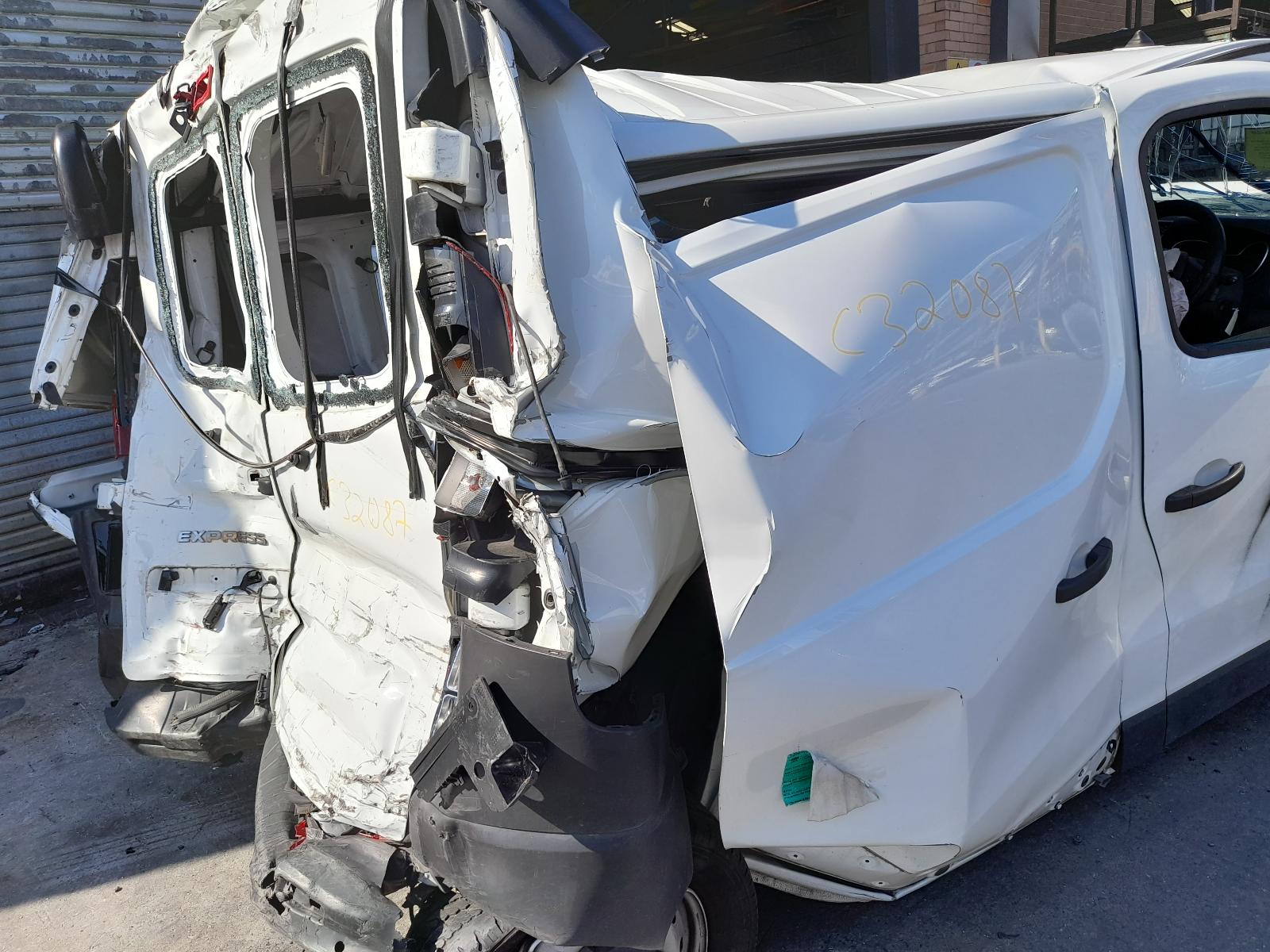 2020 Mitsubishi Express Throttle Body View Auto part Throttle Body Mitsubishi Express 2020