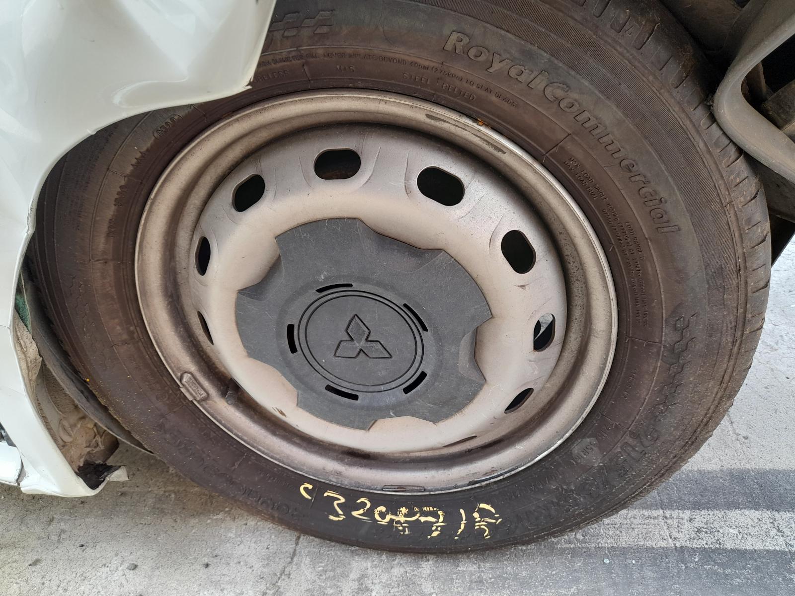 2020 Mitsubishi Express Throttle Body View Auto part Throttle Body Mitsubishi Express 2020