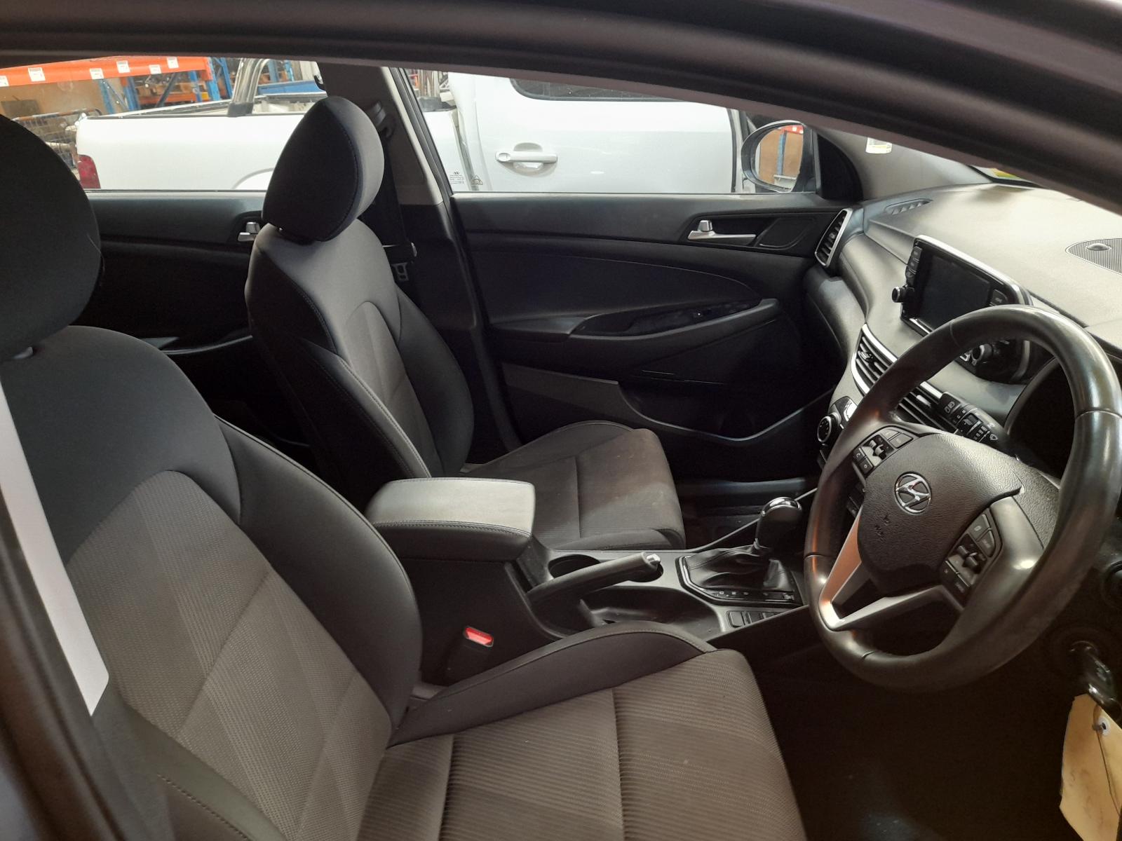 View Auto part Radio/Cd/Dvd/Sat/Tv Hyundai Tucson 2019