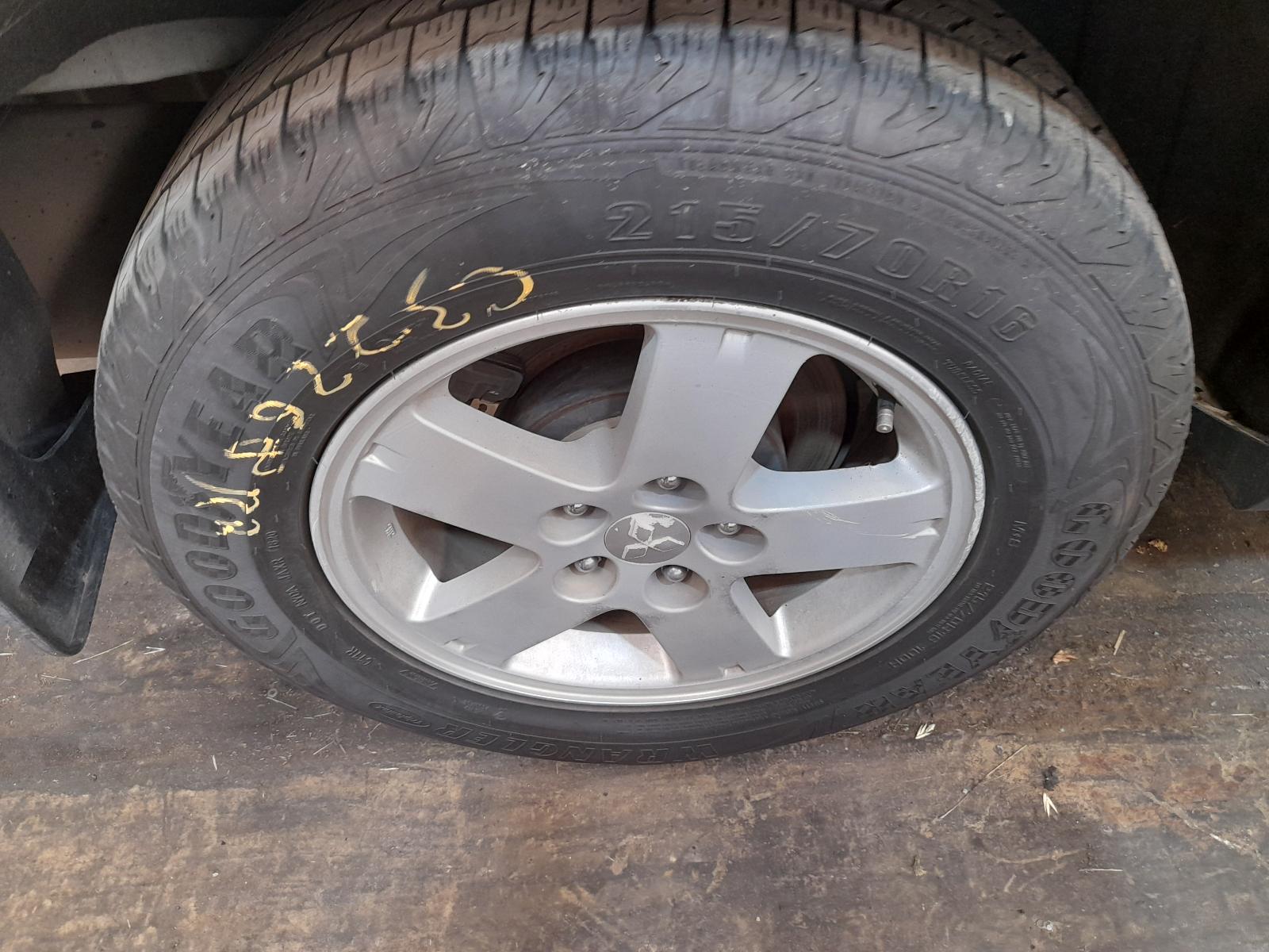 View Auto part Left Taillight Mitsubishi Outlander 2012