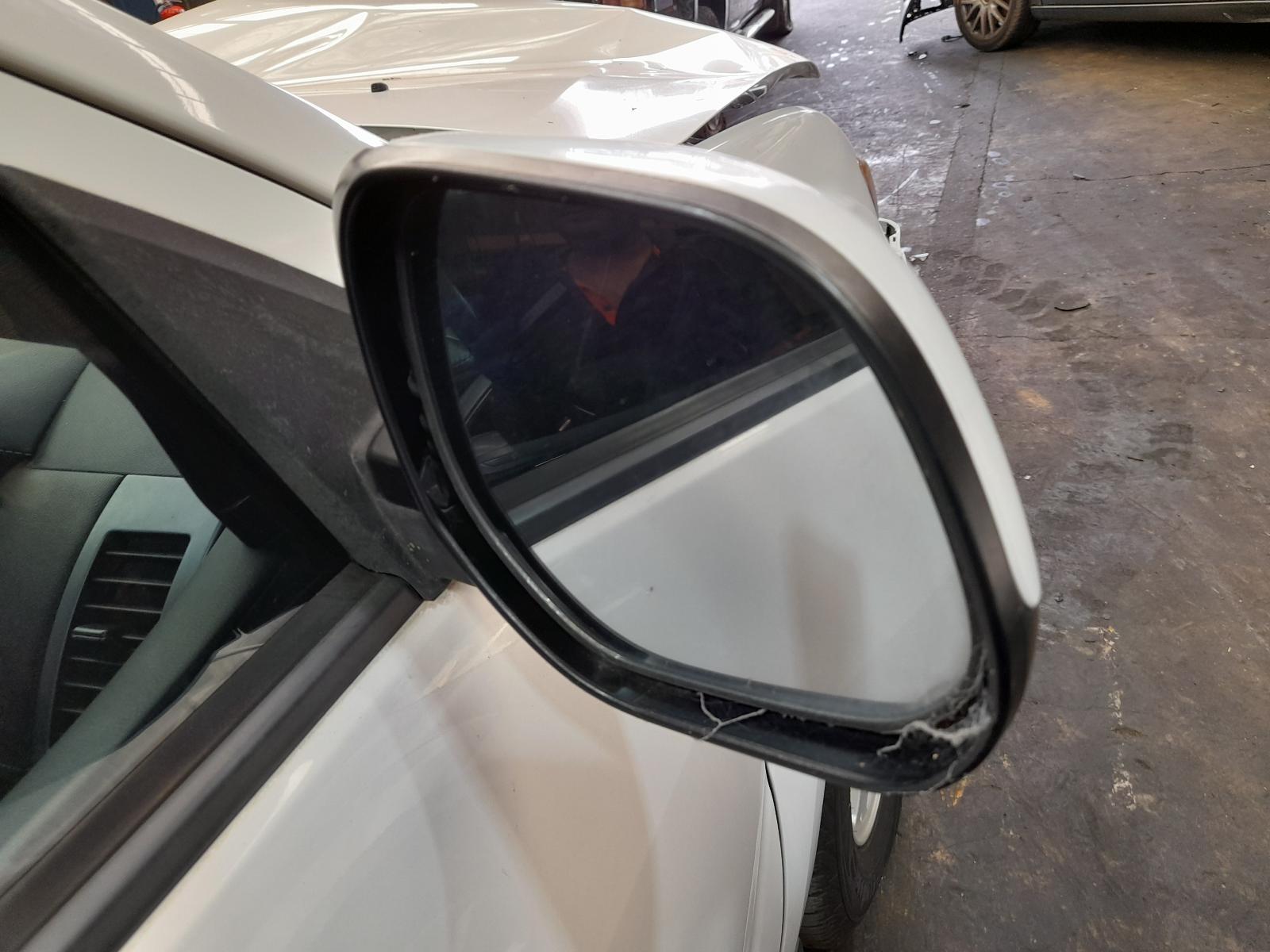 View Auto part Left Taillight Mitsubishi Outlander 2012