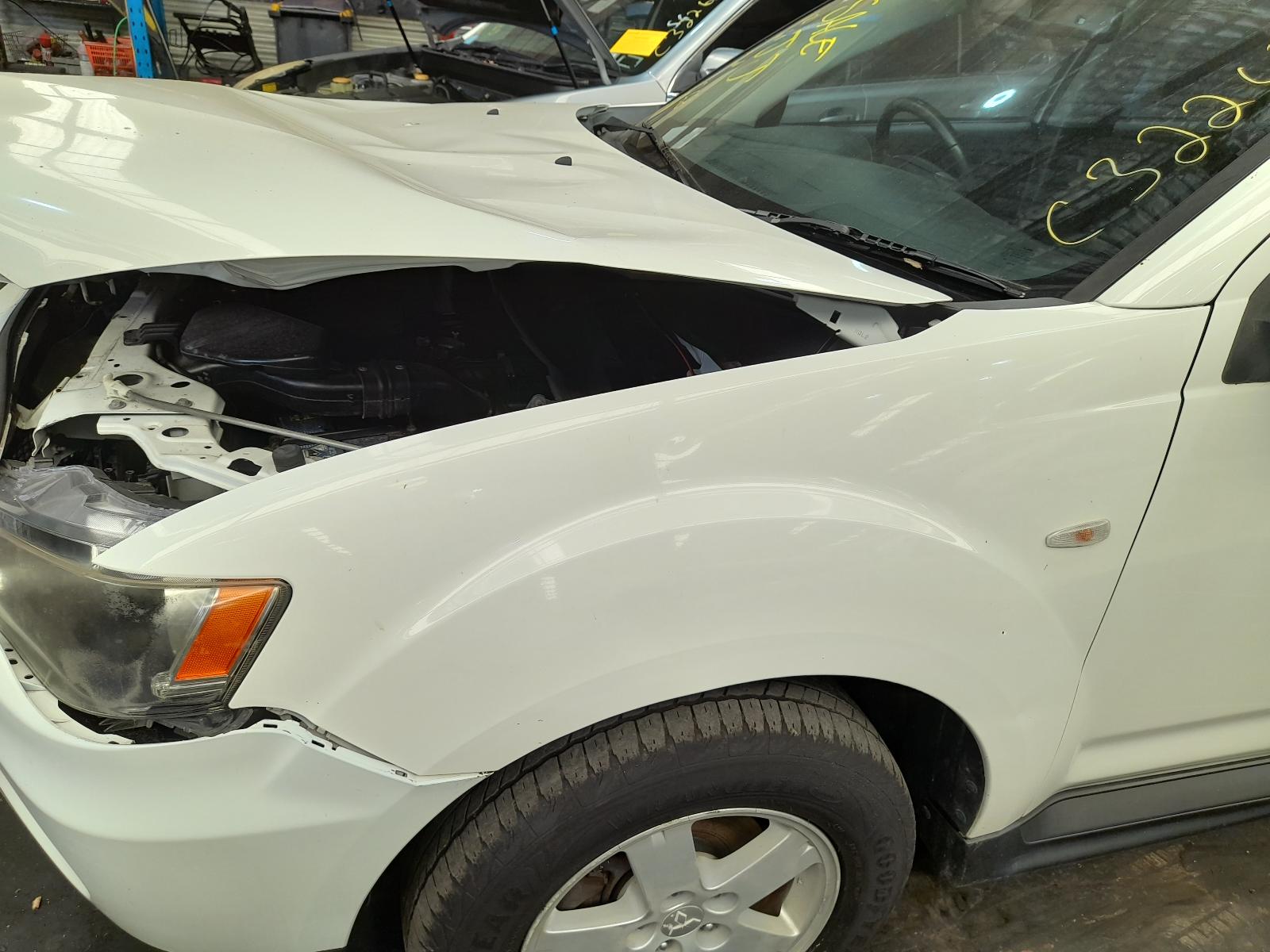 View Auto part Left Taillight Mitsubishi Outlander 2012