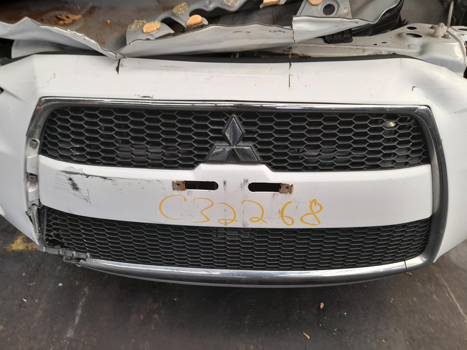 View Auto part Left Taillight Mitsubishi Outlander 2012