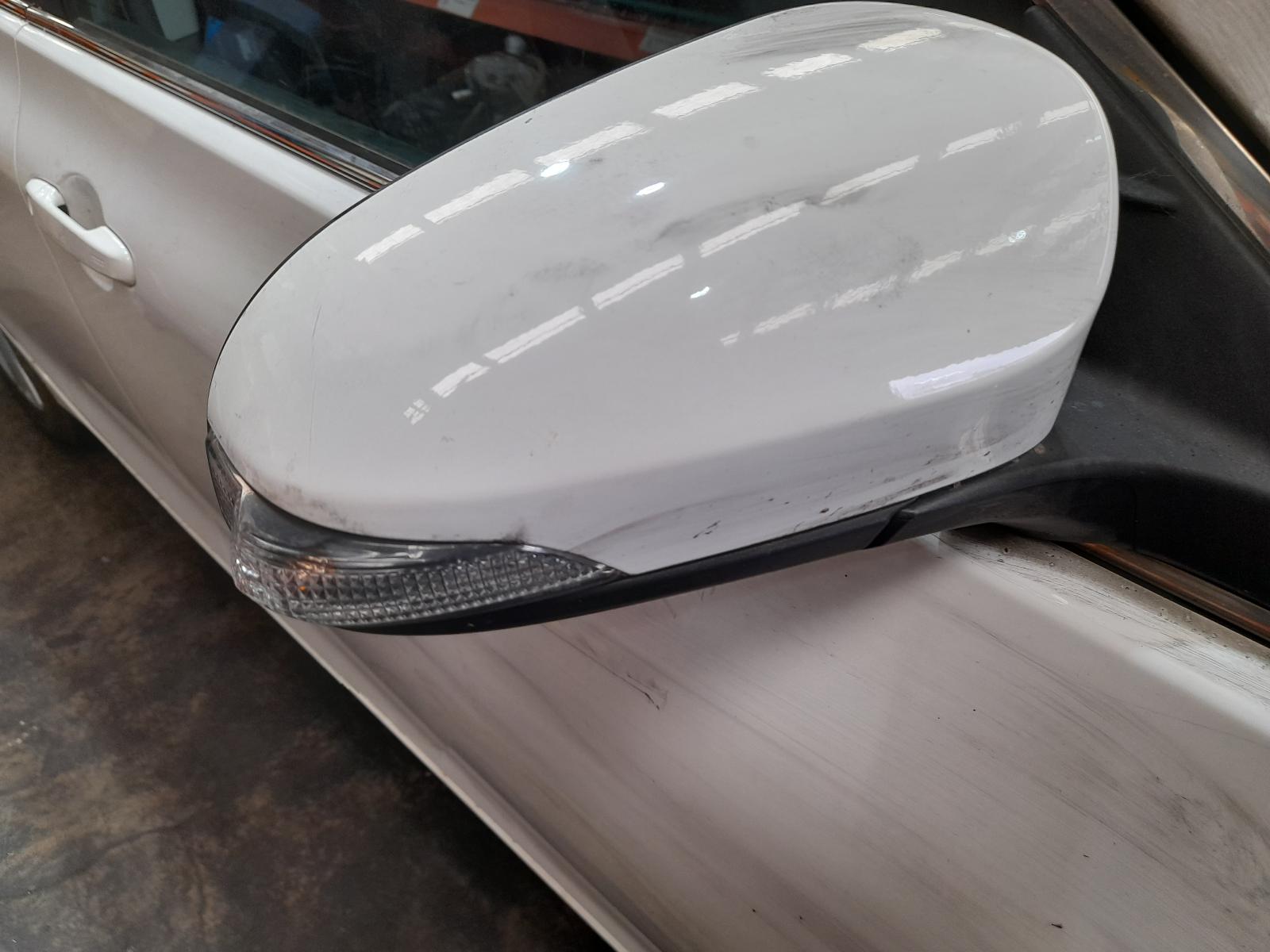 2015 Toyota Camry Sunvisor View Auto part Sunvisor Toyota Camry 2015