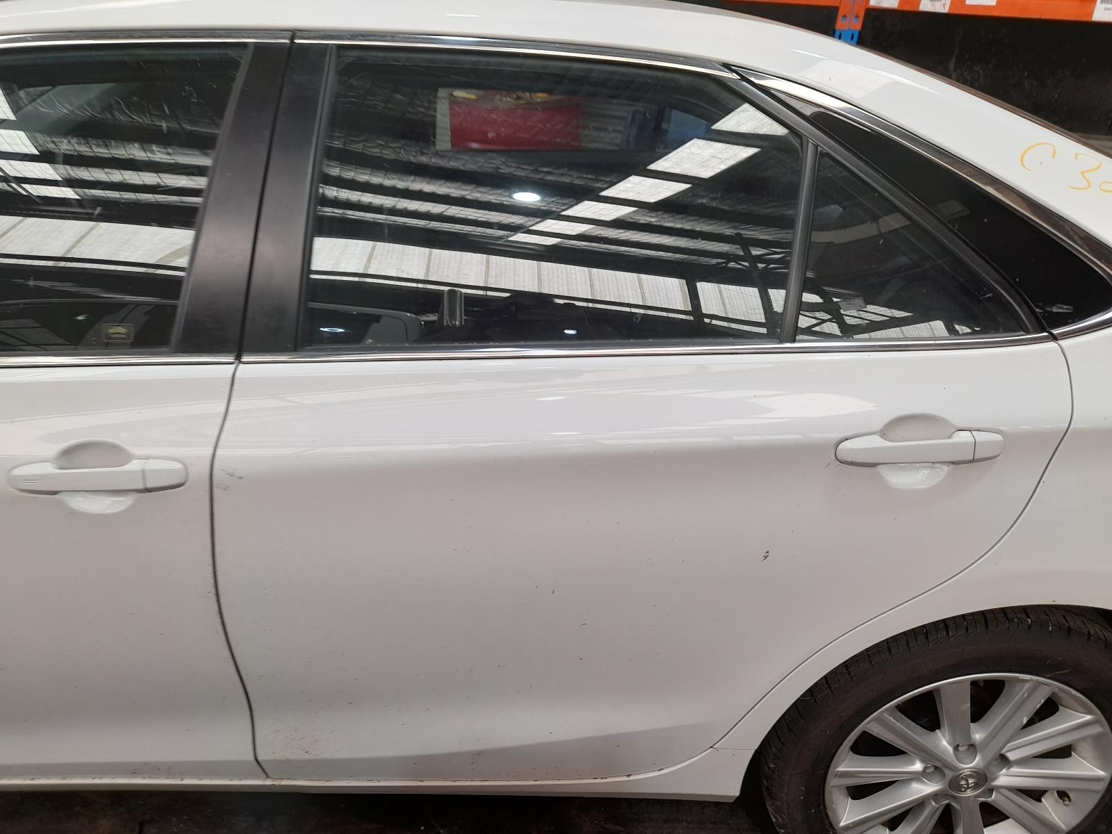 2015 Toyota Camry Sunvisor View Auto part Sunvisor Toyota Camry 2015