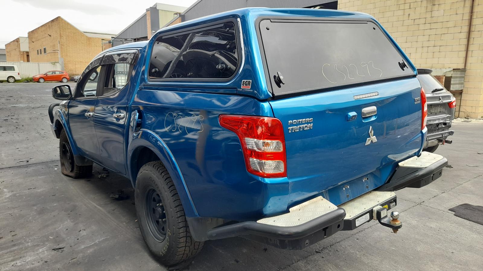 View Auto part Airbag Module/Sensor Mitsubishi Triton 2015