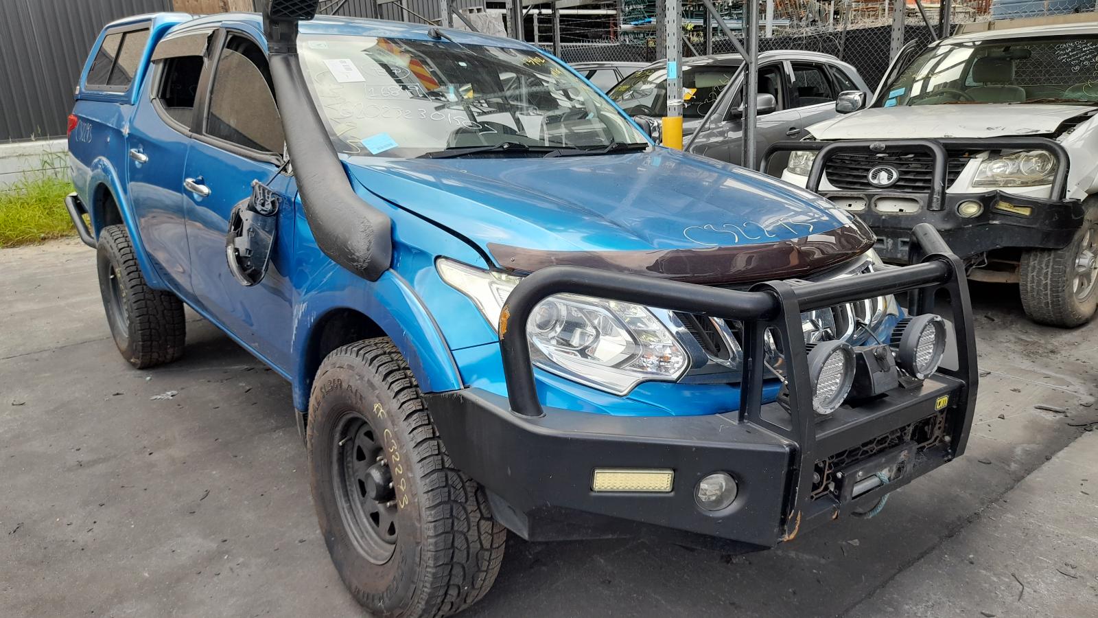 View Auto part Airbag Module/Sensor Mitsubishi Triton 2015