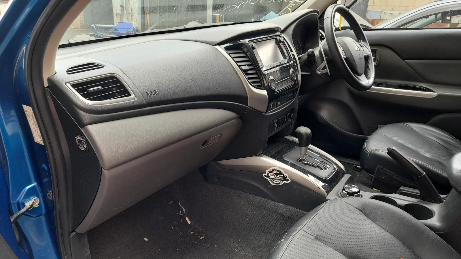 View Auto part Airbag Module/Sensor Mitsubishi Triton 2015